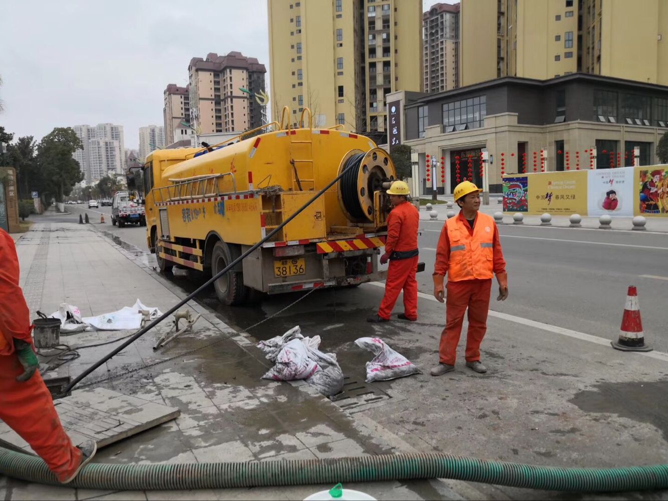 阿荣排污管道清淤-管道清洗