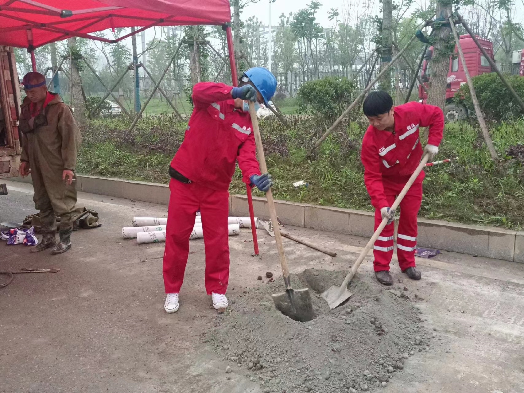 阿荣管道疏通哪家好】及时进行市政管道清淤